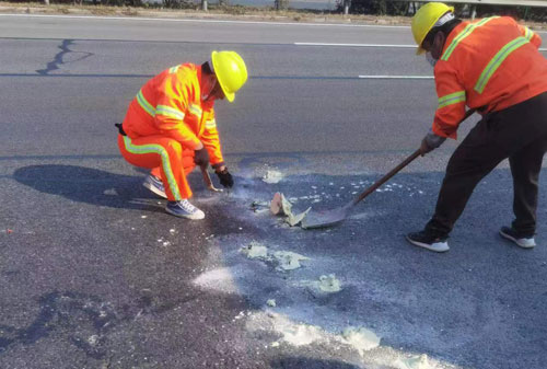 新华公路下沉注浆加固